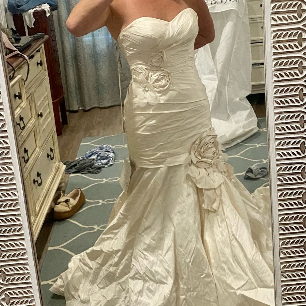 Wedding dress NWT